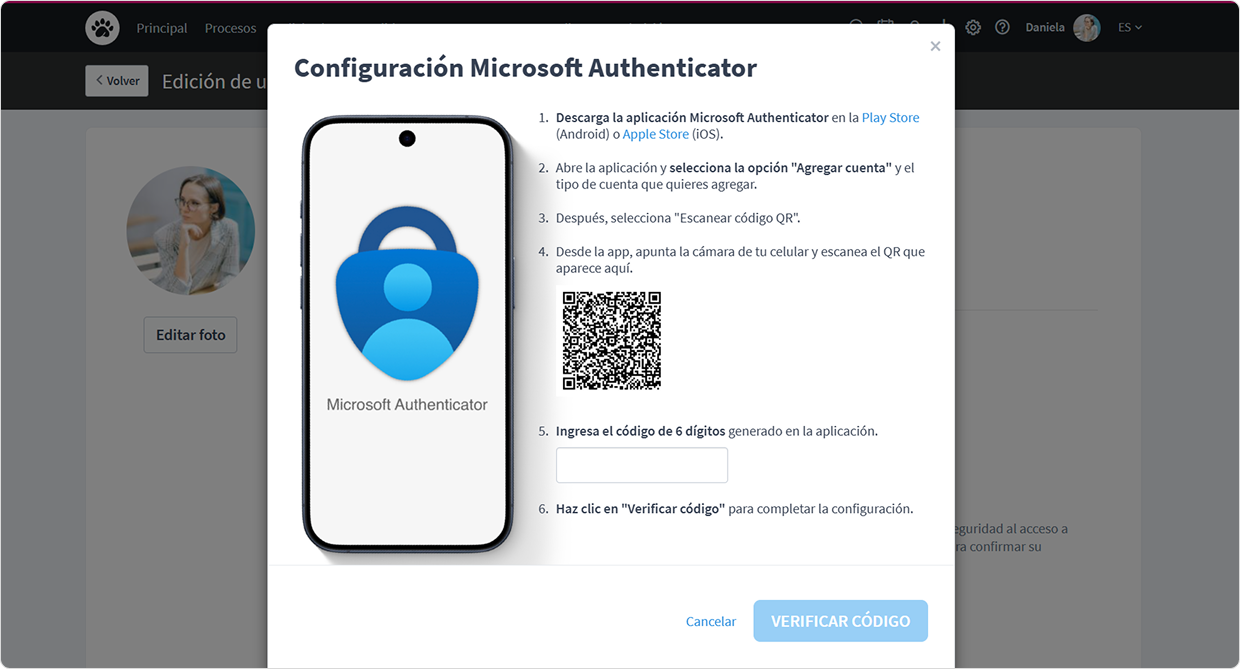 Ventana con código QR para configurar MFA