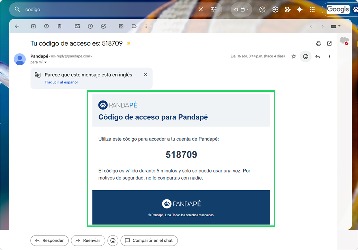 Correo con el código de verificación MFA